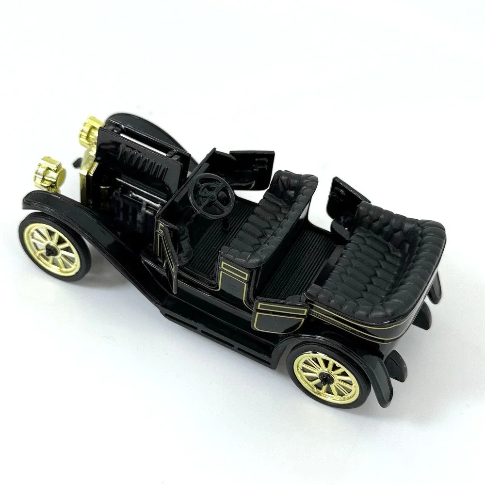 Vintage 1911 Chevy Classic Six Diecast Car Black Gold Trim Touring Convertible M